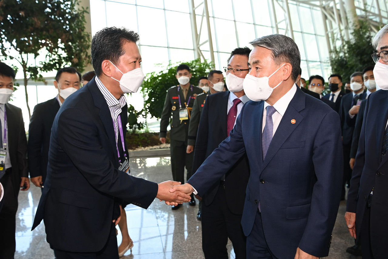 김장호 구미시장 대한민국방위산업전 2022(DX KOREA 2022) 참석했다.