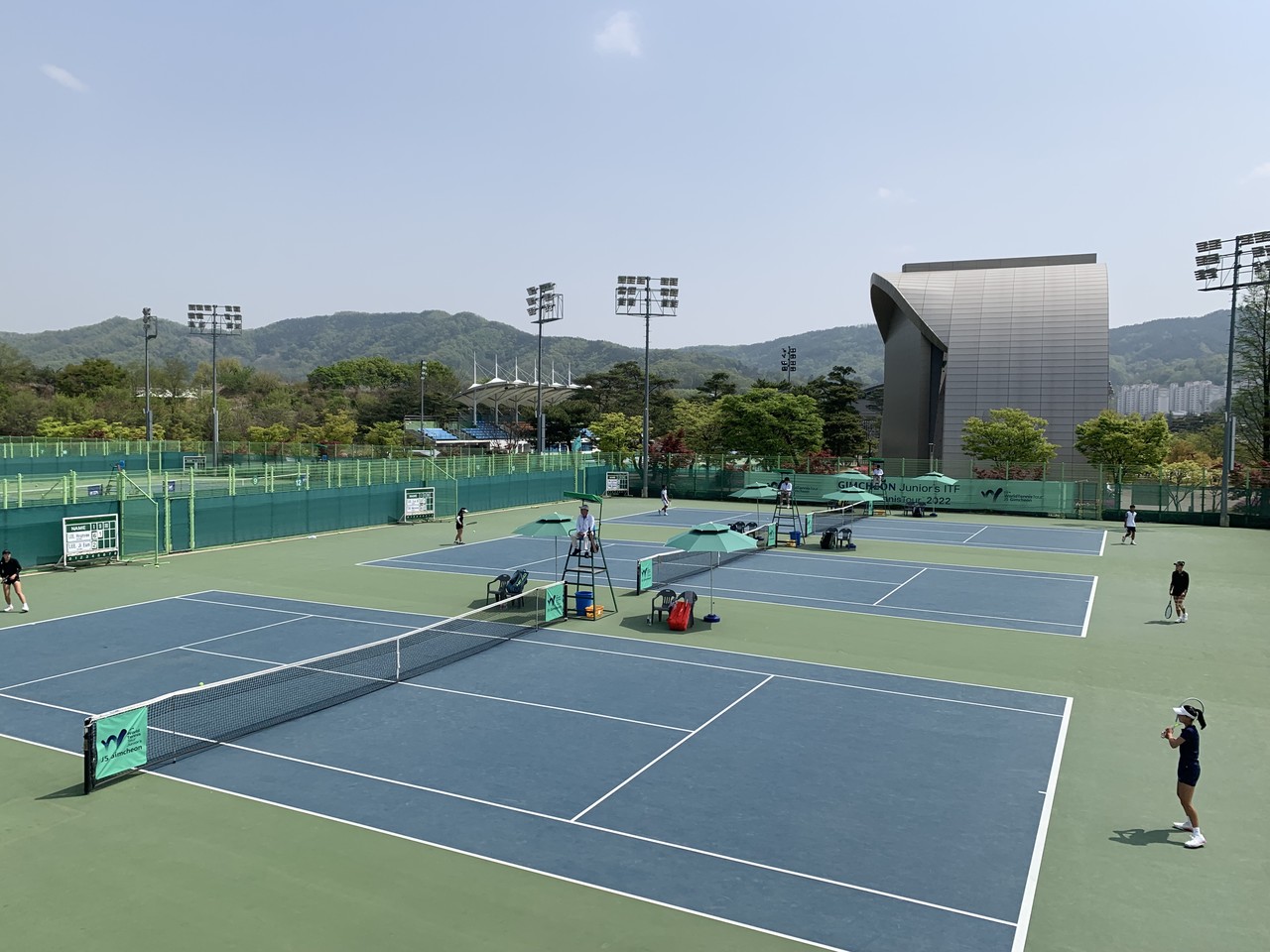 3월 14일부터 29일까지 김천종합스포츠타운 테니스장에서 '2024 전국종별테니스대회가 개최된다.